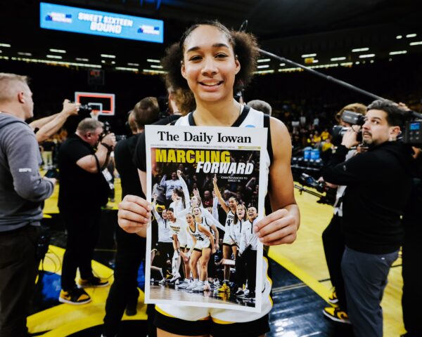 The Daily Iowan Lastest Covers Marching Forward Iowa Hawkeyes Women’s Basketball Team Is Headed To The Sweet Sixteen Home Decoration Poster Canvas