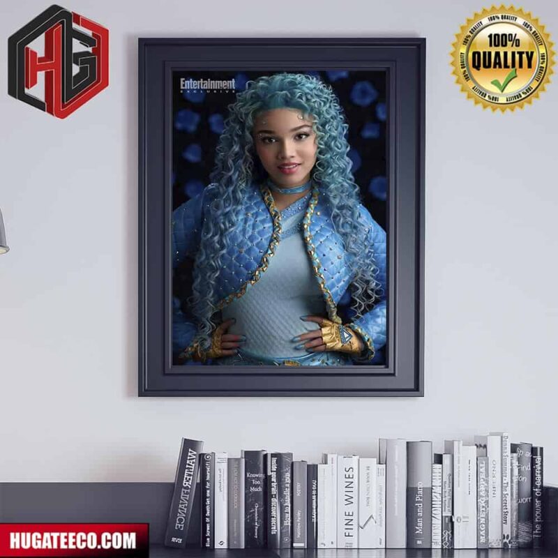 First Look At The Daughter Of Cinderella In Descendants The Rise Of Red Poster Canvas