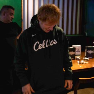 Nike X Boston Celtics NBA 2022-23 City Edition Essential Pullover Hoodie T-Shirt