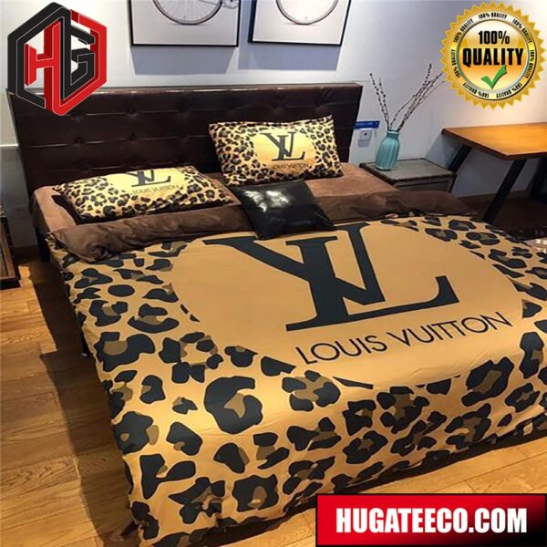 Luxury Louis Vuitton Golden Leopard Print For Bedroom Queen Bedding Set