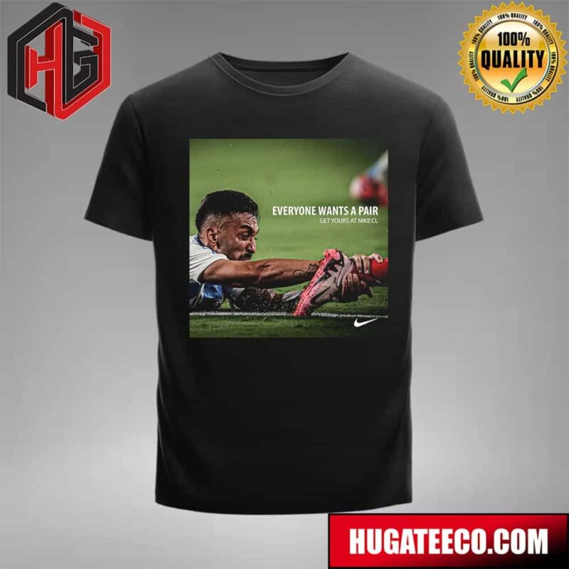 Nike Logo Everyone Wants A Pair Get Yours At Nike CL T-Shirt